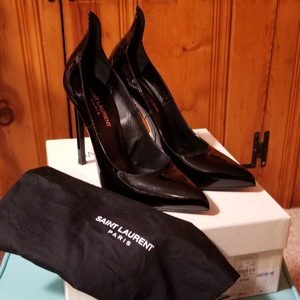 Saint Laurent Pumps